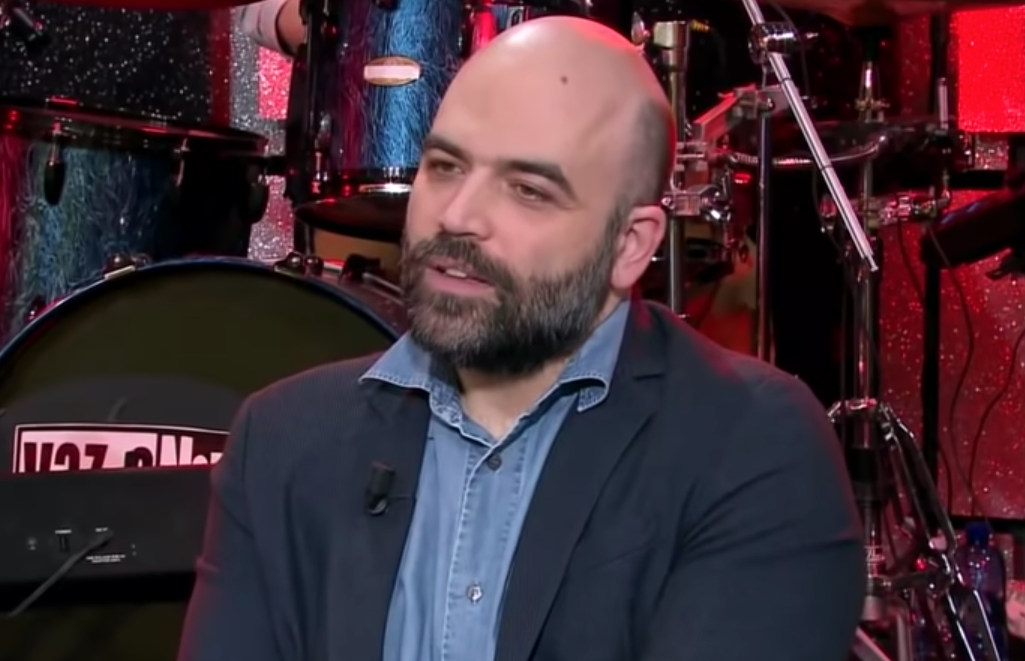 L’ultima follia di Saviano: legalizzare la prostituzione, ma le femministe insorgono 1